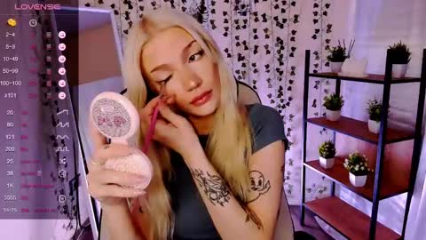 Anya online show from May 6, 2:28 am