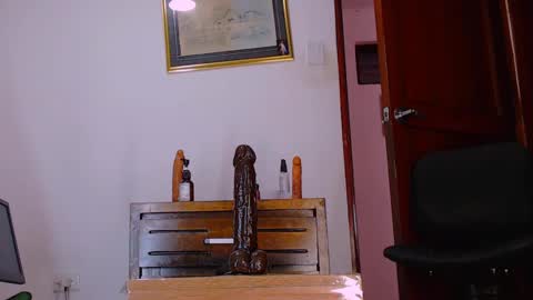 angel online show from October 7, 6:15 pm