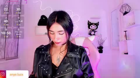 anyeluz_z online show from February 24, 4:36 pm