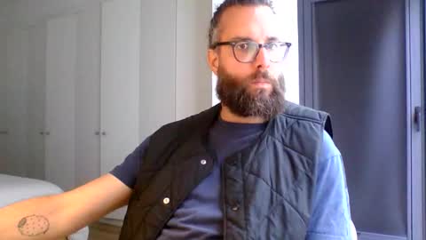 apc_3 online show from April 21, 7:37 am