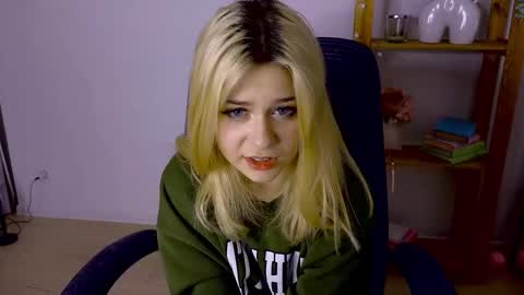 ApheliaStar online show from November 12, 4:09 pm