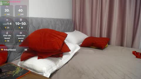 Sarah online show from November 4, 8:26 am