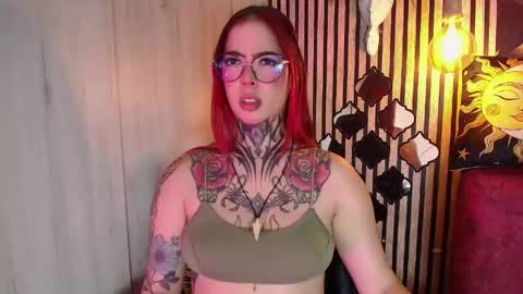 aphrodite__bloom online show from May 16, 10:41 pm