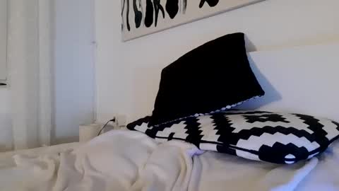 apollobest77 online show from March 30, 7:25 pm