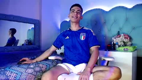 Apolo Richards online show from March 26, 8:25 pm