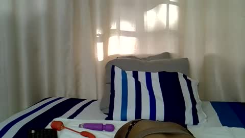 Apple queen online show from February 20, 2:08 pm