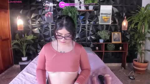 apprilfoxx online show from October 25, 3:23 pm