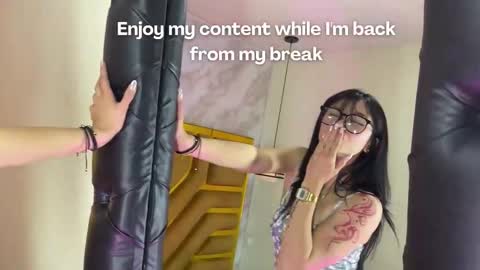   online show from November 7, 12:18 pm