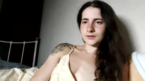 april_loves95 online show from July 7, 10:03 pm