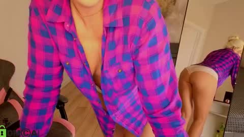 april nelson online show from June 5, 6:52 am