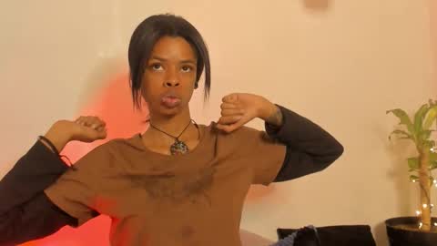 aprillebony319262 online show from March 23, 1:21 am