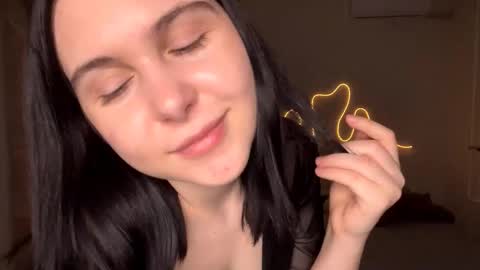 Emi online show from February 22, 4:53 pm