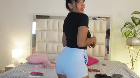   online show from February 7, 9:26 am