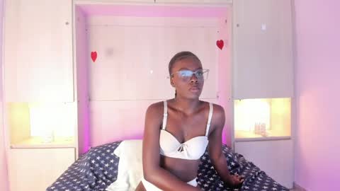 ARANA  online show from April 6, 10:22 pm