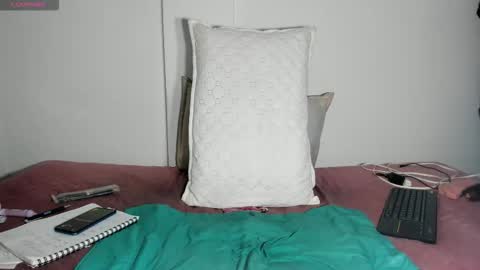 Arantza Hill online show from March 27, 6:09 pm