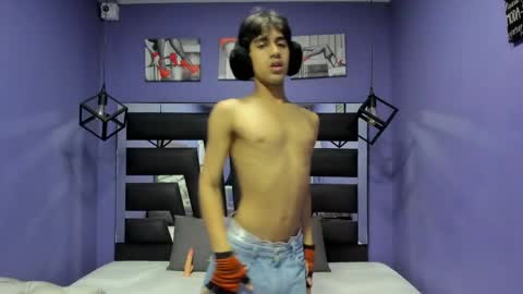 Archie online show from March 31, 3:18 am