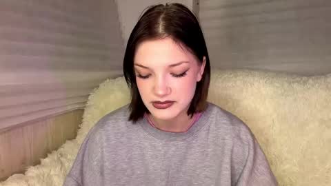 Caroline online show from March 3, 6:26 pm