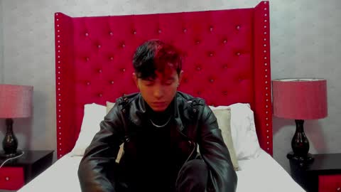 AresPaxton online show from March 27, 9:32 am