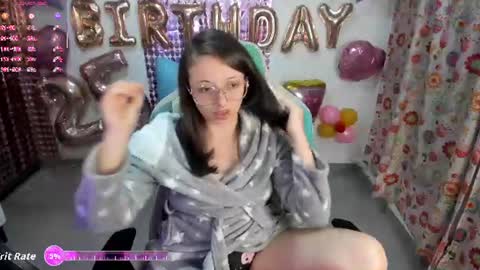 Linda online show from July 14, 2:49 am