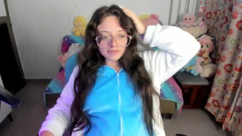 Linda online show from January 8, 3:12 am