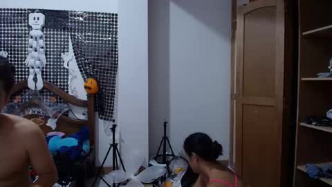 aria_arthur online show from November 2, 12:49 pm