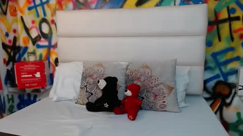 aria online show from December 21, 11:16 am