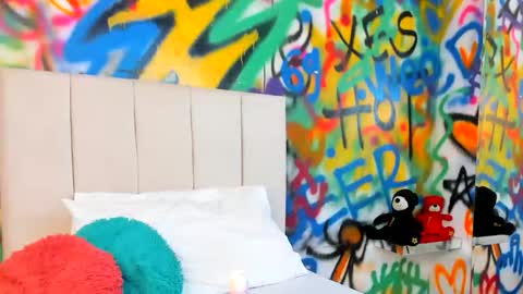 aria online show from March 22, 12:53 pm