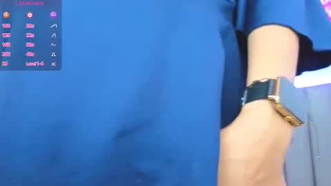 Aria online show from December 17, 3:19 pm