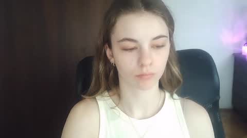 AriaCreazy online show from June 18, 6:30 am