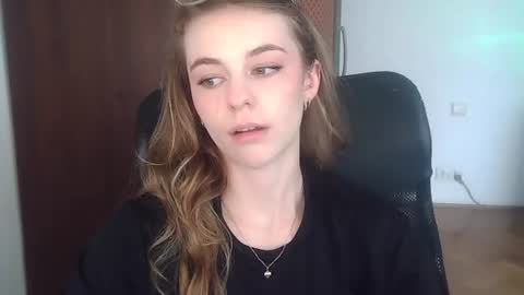 AriaCreazy online show from July 1, 2:37 pm
