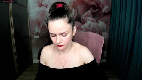 AriaGray online show from November 30, 1:45 am