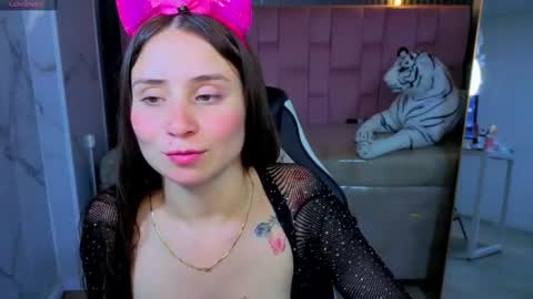 ariana18_b online show from April 14, 1:36 pm