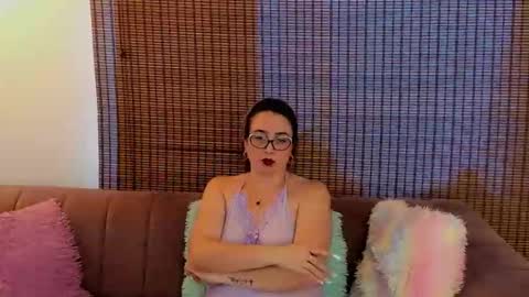 Ariana Cruz online show from May 11, 4:04 pm