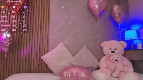 Ariana online show from April 9, 12:33 pm