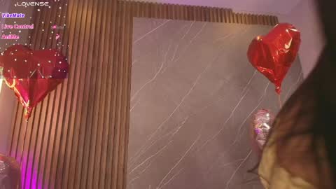 Ariana online show from April 1, 1:41 pm