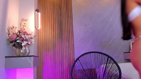 Ariana online show from March 11, 12:39 pm