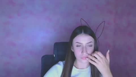 Snapshot of ariana_muur chatting on September 22, 11:14 am Ariana online show from September 22, 11:14 am