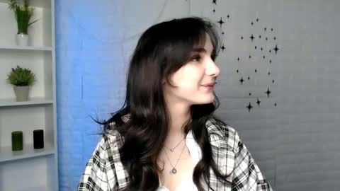 ariana_ross7 online show from May 6, 7:09 pm