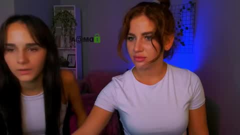 Snapshot of ariana_ross7 chatting on September 18, 11:25 am ariana_ross7 online show from September 18, 11:25 am