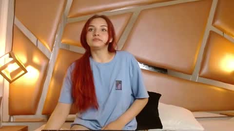 ariana_velvet online show from January 28, 6:39 pm