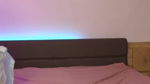 Ariana online show from February 26, 9:09 pm