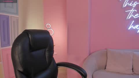 Ariana Dumont online show from November 8, 11:35 am