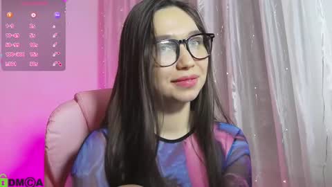 Snapshot of arianahot777 chatting on February 3, 12:25 am arianahot777 online show from February 3, 12:25 am