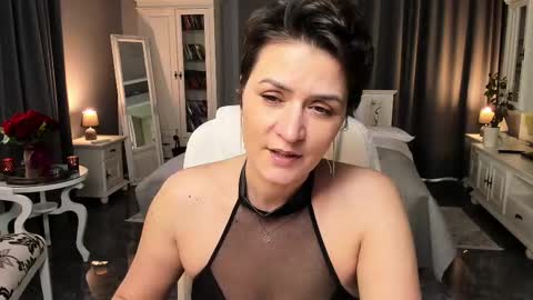 Ana online show from February 18, 2:49 pm