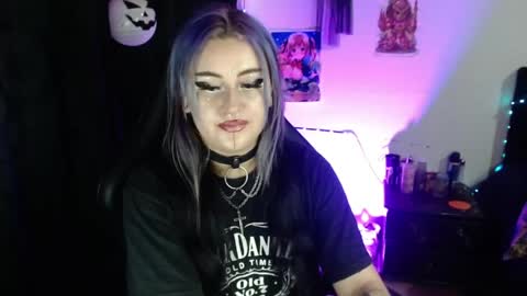 help me 100 hands up my OF is Free  online show from June 4, 11:44 pm