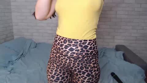 ArianaxSky online show from March 6, 4:28 pm