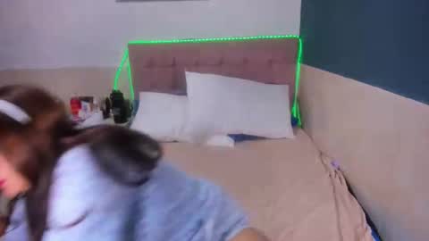 arianna_hot777 online show from December 16, 5:25 am