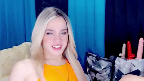 ARIANNE CUMS  online show from February 15, 7:51 am