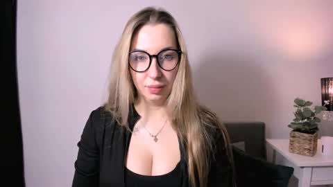 Aria online show from January 8, 7:58 am