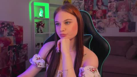 Snapshot of ariawell chatting on September 15, 5:36 pm Aria online show from September 15, 5:36 pm